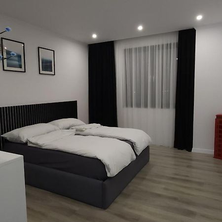 Durres City Apartment, City Center & Close To The Beach Екстериор снимка