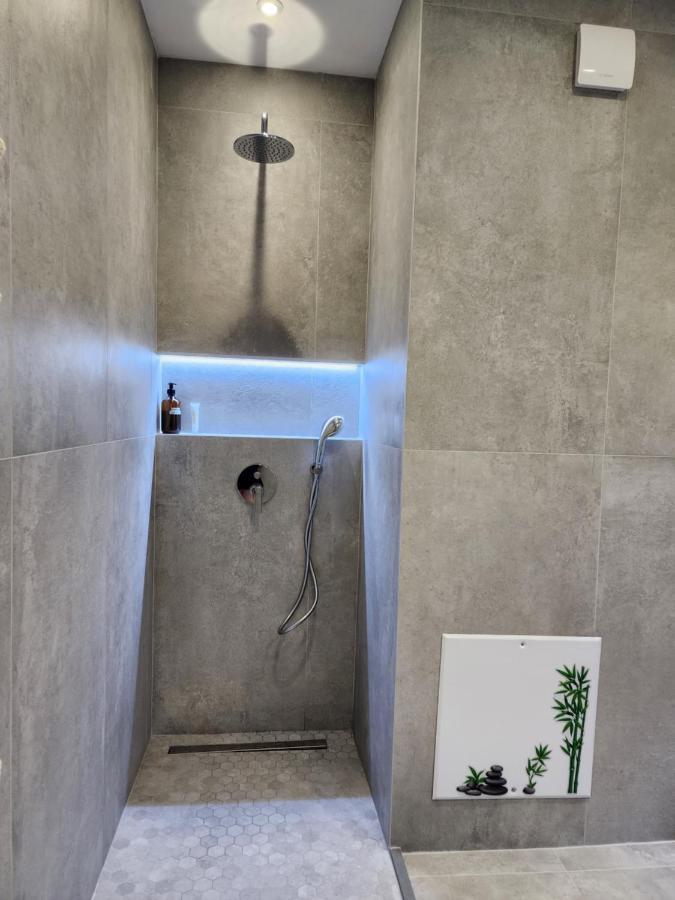 Durres City Apartment, City Center & Close To The Beach Екстериор снимка